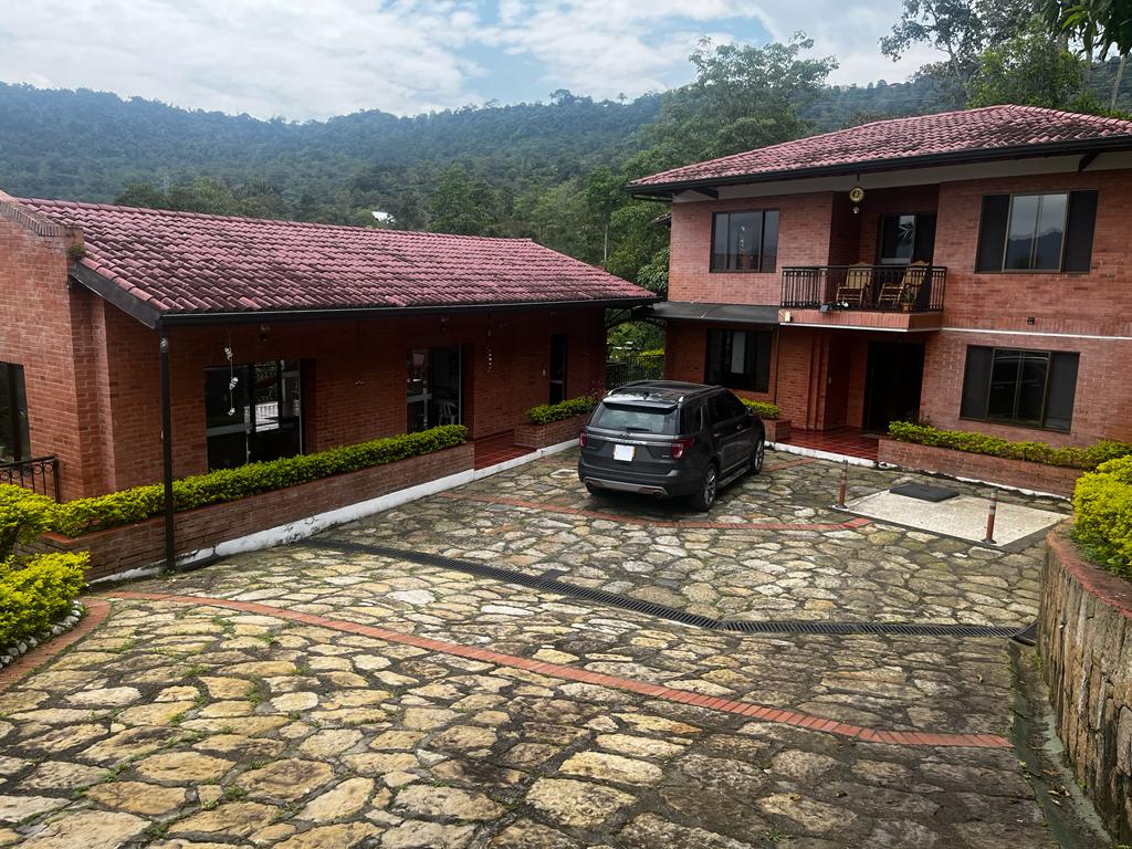 474546830_122245918988009006_8869595284683586999_n